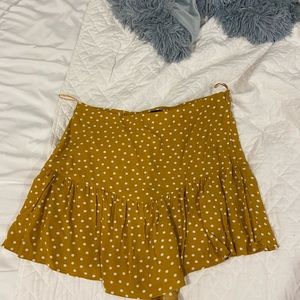 Zara mustard and white polka dot skort size M